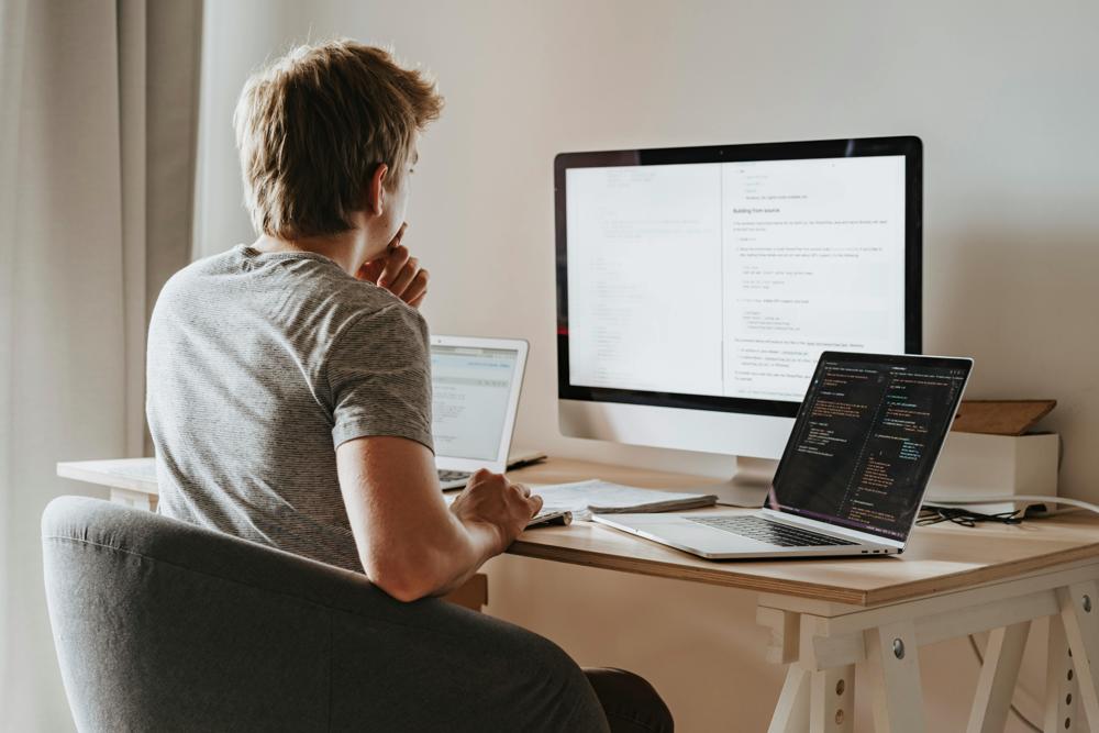 Microsoft Visual C++ co to? Kluczowe informacje o potężnym narzędziu programistycznym