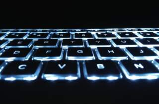 Jak włączyć klawiaturę w laptopie – krok po kroku do rozwiązania problemów