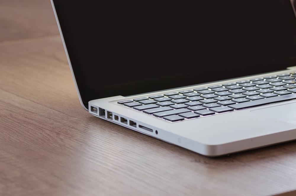 Jak sprawdzić model laptopa w prosty sposób?